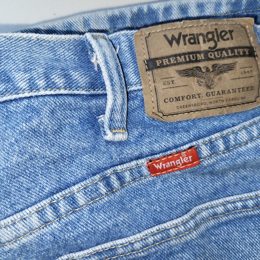 Wrangler Classic Blue Denim Jeans 36 X 32